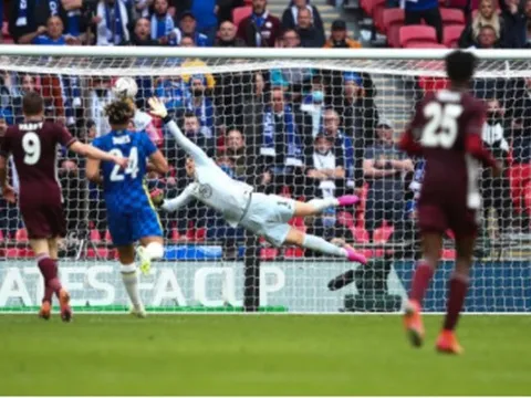 "Tôi sẽ không bắt Kepa chịu trách nhiệm về thất bại của Chelsea"
