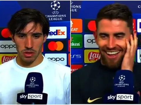 Jorginho cười cợt khi sao Milan bốc hỏa