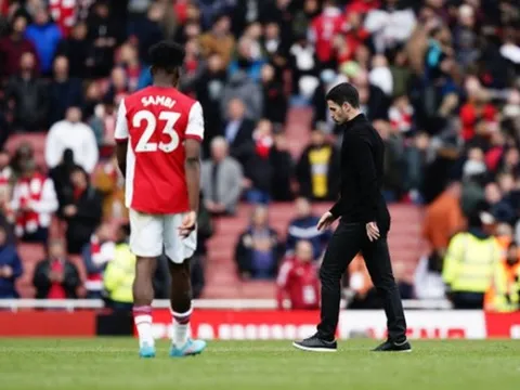 Top 4 xa dần với Arsenal