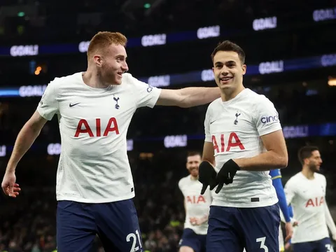 Tottenham thắng Everton 5-0