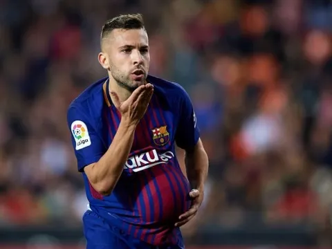 Trả giá cao hơn, Man City đánh bại M.U, giành lấy "Jordi Alba mới"
