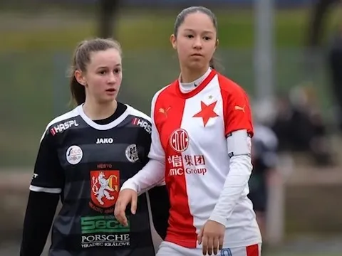 Trải nghiệm châu Âu của nữ tiền đạo gốc Việt