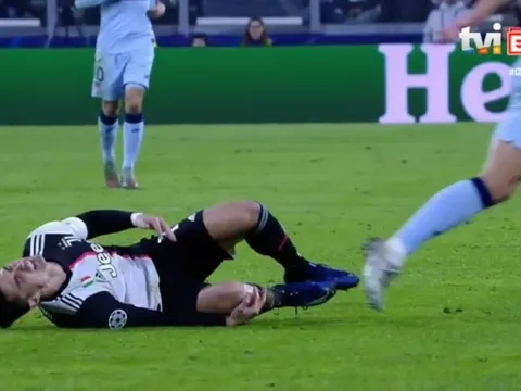Trận đấu đầy đau đớn của Ronaldo...