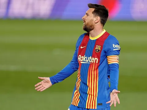 Trận El Clasico lẽ ra phải được bù giờ gần 10 phút