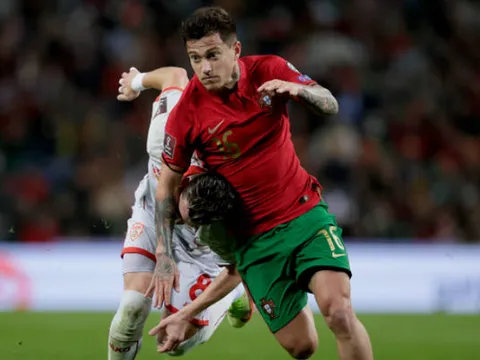 Tranh chấp thắng 15 lần, Rangnick quả có lý khi theo đuổi sao tuyển Bồ