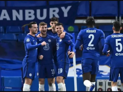 Tranh luận nảy lửa, huyền thoại Chelsea quyết bảo vệ đàn em đến cùng