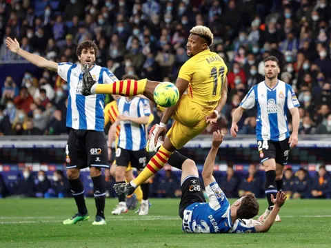 Traore, De Jong giúp Barca thoát thua ở phút 90+6