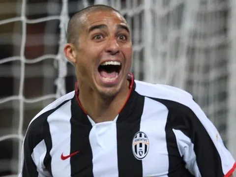 Trezeguet volley tung lưới Torino