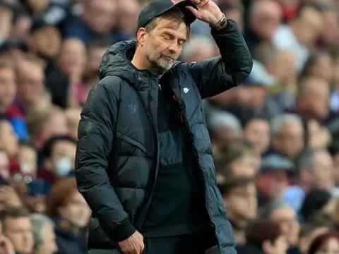 Trò cưng chấn thương, Jurgen Klopp thở dài ngao ngán