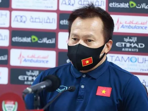 Vì sao bộ 3 HAGL được tung vào sân trong hiệp 2?