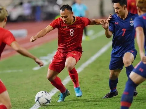 Trọng Hoàng và Hùng Dũng đã thể hiện như thế nào trước Thái Lan?