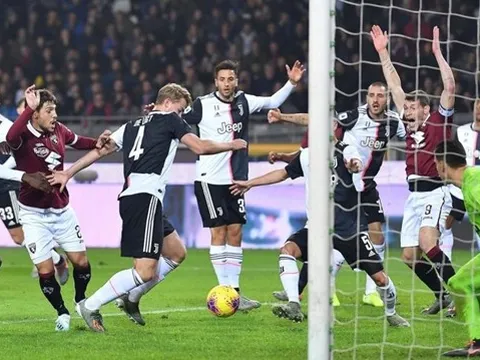 “Trọng tài đã đúng, De Ligt không mắc lỗi”