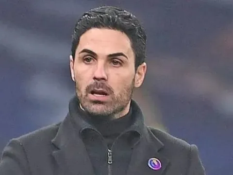 Troy Deeney chỉ ra thời điểm BLĐ Arsenal sa thải Mikel Arteta