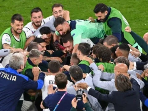 TRỰC TIẾP Bỉ 1-2 Ý (KT): Azzurri vào bán kết!