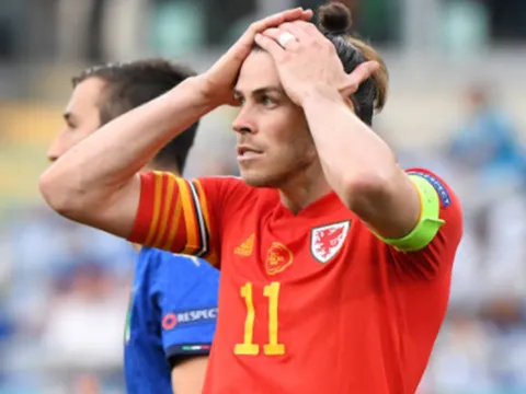 TRỰC TIẾP Italia 1-0 Wales: Bale bỏ lỡ đáng tiếc (KT)