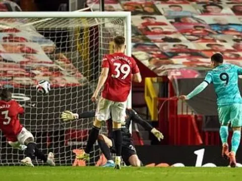 TRỰC TIẾP Man Utd 2-4 Liverpool (KT): Salah ghi bàn!