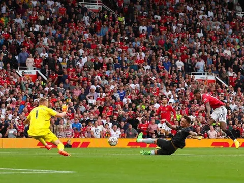 TRỰC TIẾP Man Utd 3-1 Arsenal: Quỷ đỏ nối dài mạch thắng (KT)