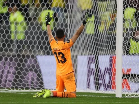 TRỰC TIẾP Villarreal 1-1 Man Utd (Luân lưu 11-10): Trận đấu kết thúc!