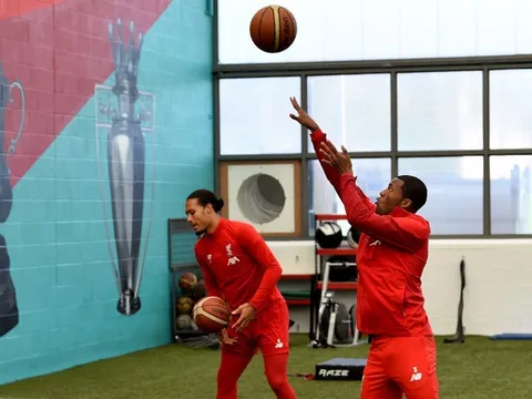 Trước ngày tới Old Trafford, Liverpool tập bài lạ