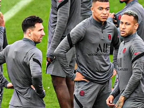 Trước thời khắc tung Mbappe - Messi- Neymar, PSG sử dụng đội hình nào?
