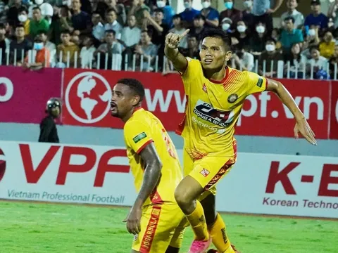 Trưởng Ban Trọng tài nói gì về 2 tình huống nhạy cảm trận Bình Định 2-1 Thanh Hóa