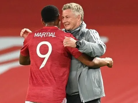 Từ bao giờ, cầu thủ xuất sắc nhất mùa 2019/20 của Man Utd bị lãng quên?