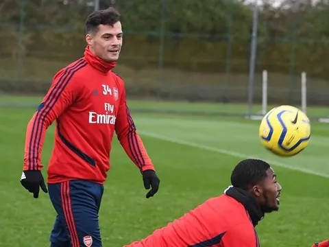 Từ chối đá trận gặp Leicester, Xhaka gây sốc trên sân tập Arsenal