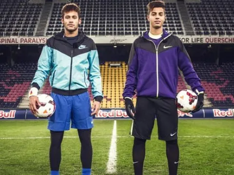 Từ hiện tượng YouTube đình đám một thời đến thanh lý hợp đồng ở tuổi 23