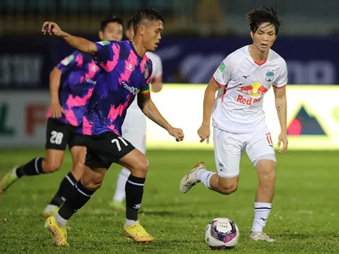 Tứ kết Cúp QG: Người hùng Văn Lâm, HAGL hẹn Hà Nội ở bán kết