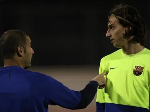 Từ Sanchez đến Ibrahimovic, những lần cầu thủ "xát muối" đội bóng cũ