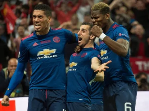 Từ Smalling đến Mkhitaryan: 3 cầu thủ từng khoác áo Man Utd và Roma