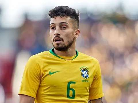 Từ Telles đến Alves: Brazil và đội hình toàn cầu thủ chạy cánh cực chất