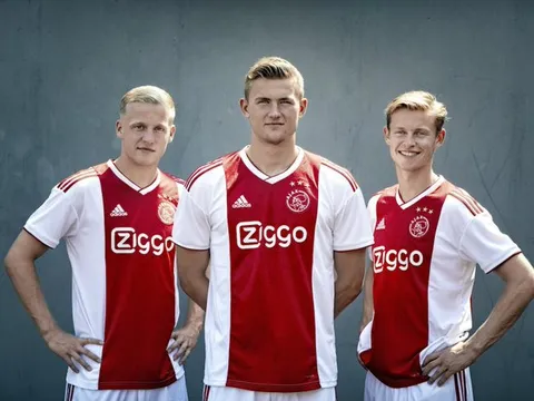Từ Van de Beek, nhìn lại khả năng làm kinh tế đẳng cấp của Ajax