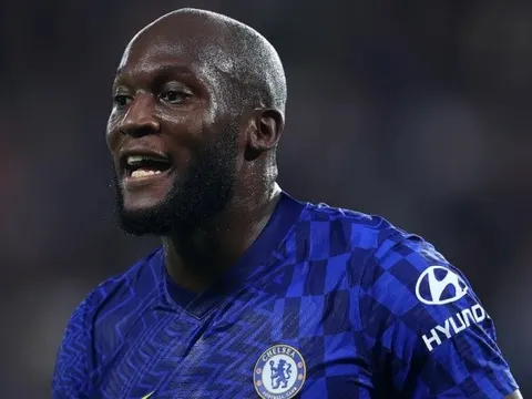 Lukaku đánh đầu ra ngoài, Tuchel lên tiếng
