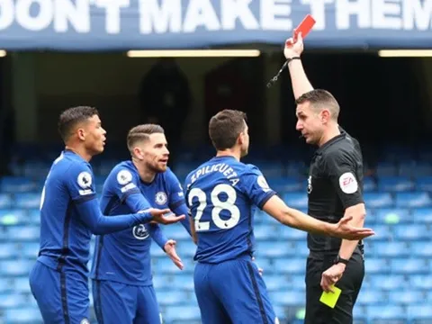 Silva dính thẻ đỏ, Tuchel chỉ ra sao Chelsea khác mắc 2 sai lầm lớn