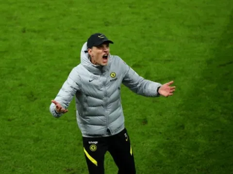 Tuchel đập phá, dọa bỏ về nhà ngay trong trận Liverpool