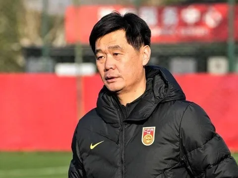 Tương lai mờ mịt của HLV tuyển Trung Quốc