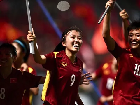 Tuyển bóng đá nữ Việt Nam tái lập kỷ lục giành HCV ở SEA Games