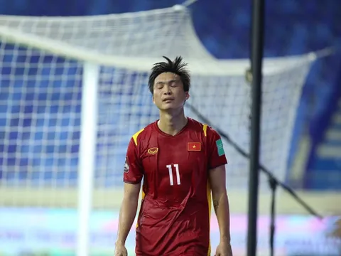 Tuyển Indonesia chơi thô bạo, bố tiền vệ Tuấn Anh lên tiếng