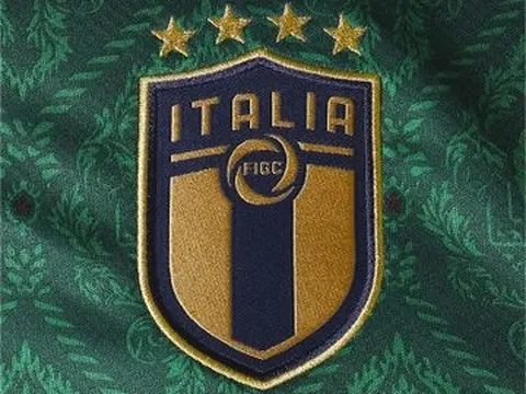 Tuyển Italia sắp hết là "Đội bóng Thiên Thanh"