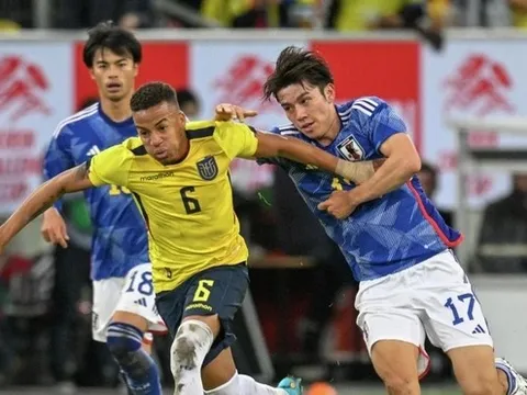 Tuyển Nhật Bản thoát thua Ecuador