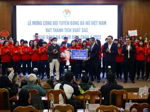 Tuyển nữ Việt Nam được thưởng hơn 20 tỷ đồng và nhiều hiện vật giá trị