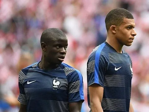 Tuyển Pháp trước thềm EURO: Có hay chăng khả năng tự hủy?