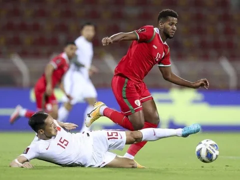 Tuyển Trung Quốc thua Oman 0-2