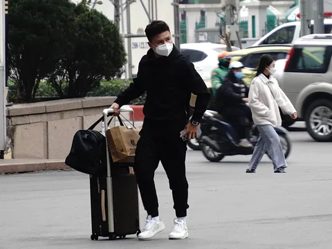 Tuyển Việt Nam sẽ bay 12 tiếng đến Australia