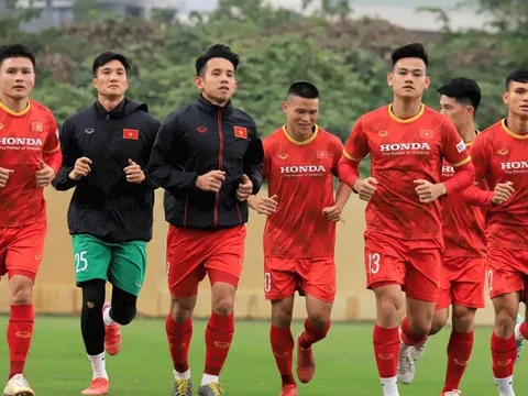 Tuyển Việt Nam tập buổi đầu tiên sau kỳ nghỉ