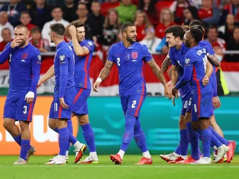 Tuyệt phẩm quen thuộc, bộ đôi sao Man Utd lại bùng nổ ở tuyển Anh