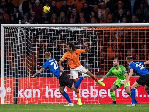 Sao Liverpool có 'lần đầu tiên' cho đội tuyển, Hà Lan kết thúc vòng loại EURO tưng bừng