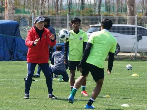 HLV Shin Tae-yong yêu cầu học trò không nhịn ăn