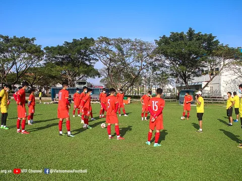 U23 Việt Nam hồi hộp chờ đủ 14 cầu thủ đấu Thái Lan